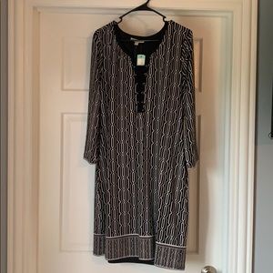 41 Hawthorn Black and White Long Sleeve Dress